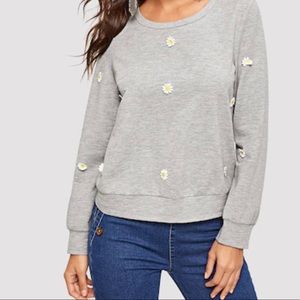Daisy Embroidered Pullover Sweatshirt Grey